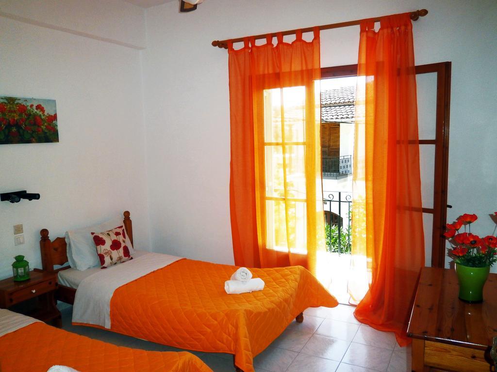 Paraskevi Apartments Ipsos Cameră foto