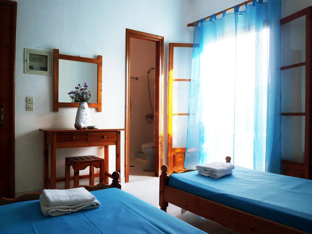 Paraskevi Apartments Ipsos Cameră foto